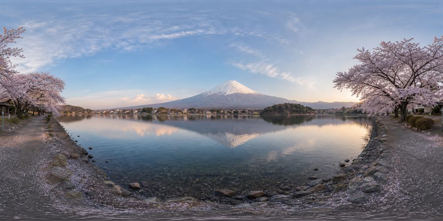 Mount Fuji from Lake Kawaguchi 360 panoramic photo
